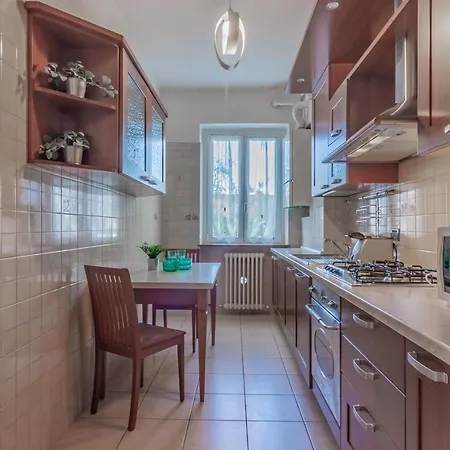 Apartment Casa Ester By Wonderful Italy
